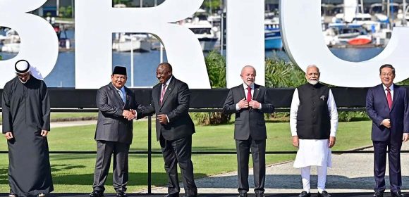 Seskab Teddy Soroti Sejarah Baru Diplomasi Lewat Keikutsertaan RI di BRICS