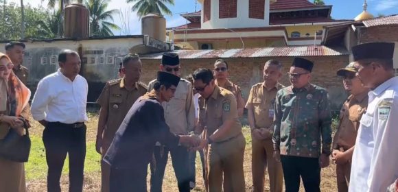 Pembangunan Kantor Wali Nagari Sandi Ulakan Dimulai, Bupati JKA Letakkan Batu Pertama.