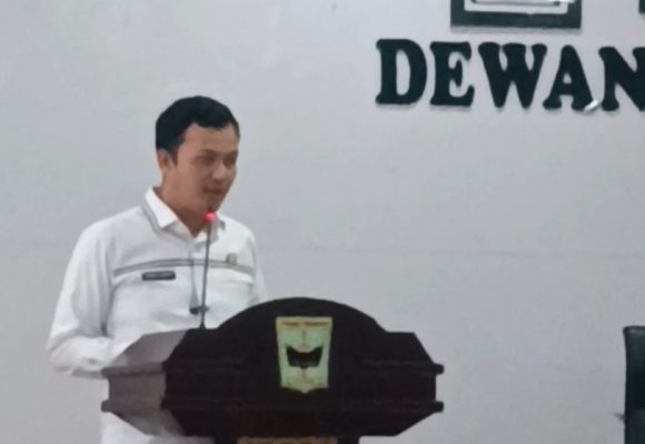 WEBSITE Pemerintah Padang Pariaman Jawab Pandangan Umum Fraksi Atas Perubahan APBD 2025