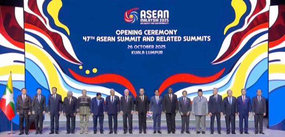 Prabowo Tekankan Persatuan ASEAN untuk Hadapi Ketegangan Global di KTT ke-47 ASEAN