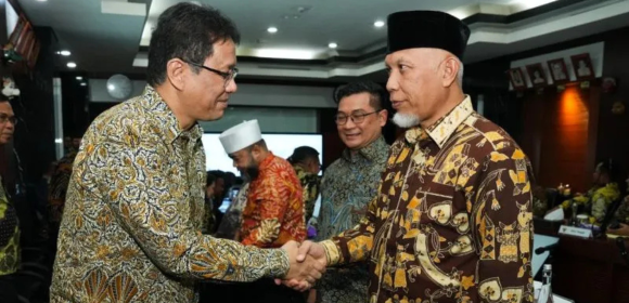 Sumbar Usulkan Pemerintah Pusat Ambil Alih Pembayaran Gaji ASN