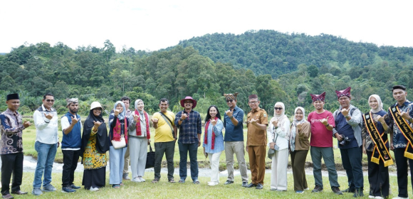 Kemenpar RI Tinjau Potensi Wisata Batang Aie Kampung Koto di Kayu Tanam
