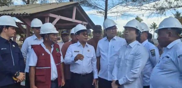 KAMPUNG NELAYAN Bupati Padang Pariaman Tinjau Proyek Kampung Nelayan, Target Rampung Sebelum Desember