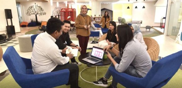 KESEHATAN MENTAL Menjaga Mental Tetap Sehat di Tengah Tuntutan Kerja