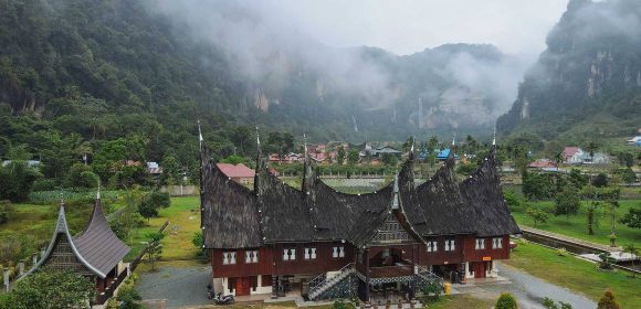 LEMBAH HARAU (1) Lembah Harau, Surga Tersembunyi di Sumatera Barat yang Dijuluki Swiss-nya Indonesia