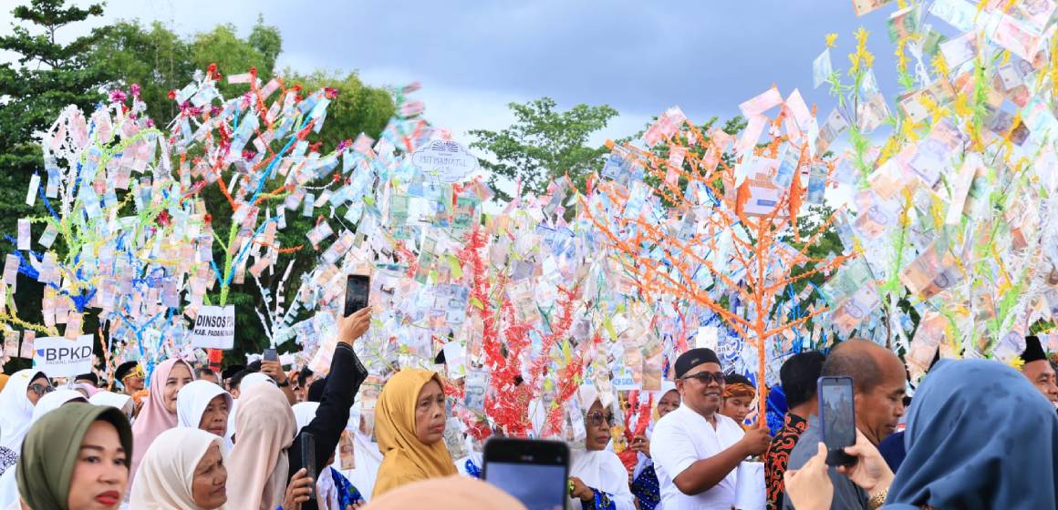 Maulid Gadang (1) Puncak Festival Maulid Gadang di Padang Pariaman Dipimpin Bupati John Kenedy Azis