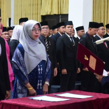 Bupati JKA, Rotasi Pejabat di Padang Pariaman, Siap Diganti Jika Tak Sesuai Harapan!