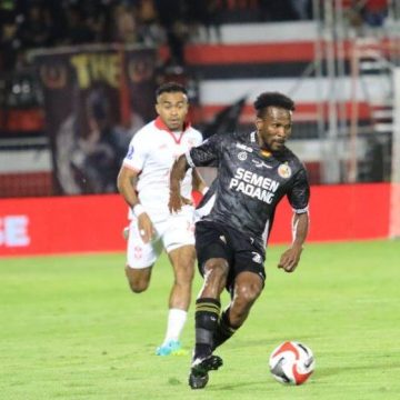 SEMEN PADANG Tyronne Del Pino Tuntaskan Penalti, Malut United Menang Tipis 1-0 atas Semen Padang di BRI Super League