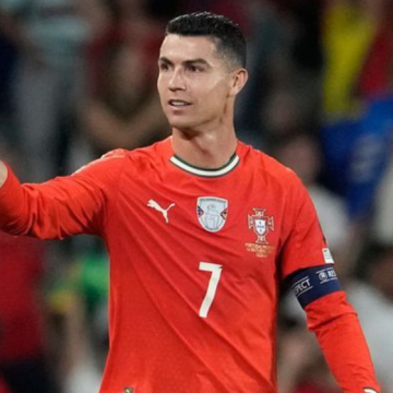 WEBSITE (21) Cristiano Ronaldo Pecahkan Rekor Gol di Kualifikasi Piala Dunia, tapi Portugal Tertahan