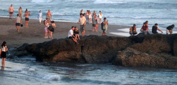 WEBSITE (24) Turis ke Malaysia Lebih Banyak dari Indonesia, Pakar: Kita Bukan Mass Tourism