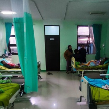 WEBSITE (69) Terjadi Lagi! 133 Siswa di Bandung Barat Keracunan MBG, BGN Turunkan Tim Khusus