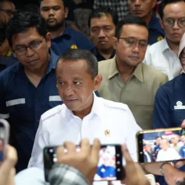 WEBSITE (73) Menteri ESDM Pastikan Kualitas Pertalite Di Jatim Dalam Kondisi Baik