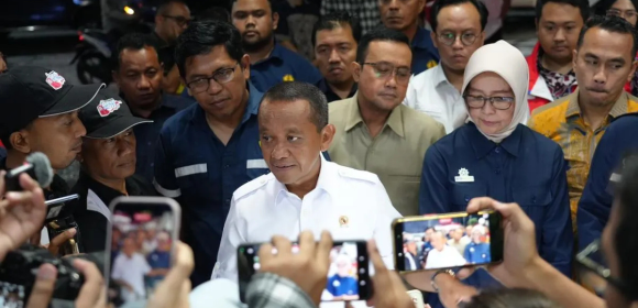 WEBSITE (73) Menteri ESDM Pastikan Kualitas Pertalite Di Jatim Dalam Kondisi Baik