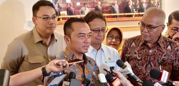 Prabowo Perintahkan Menteri-Menteri Cari Skema Terbaik Atasi Whoosh