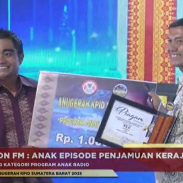 93.0 Respon FM Padang Pariaman Raih Penghargaan KPID Sumbar 2025 Berkat Program Anak Radio Terbaik