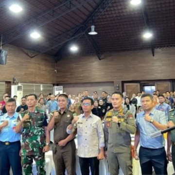 WEBSITE (100) Pemkot Padang Sosialisasikan Perda Trantib Tingkatkan Kesadaran Hukum