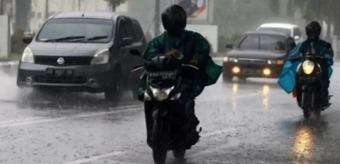 WEBSITE - 2025-11-12T092337.795 BMKG Prakirakan Mayoritas Wilayah Berawan-Hujan Ringan Pada Rabu
