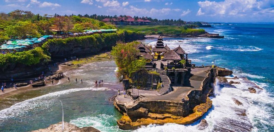 WEBSITE - 2025-11-14T082941.296 Indonesia Dinobatkan Jadi Destinasi Terbaik Dunia untuk Wisata Jelajah Pulau