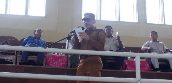 Bupati Hendrajoni Lepas Keberangkatan Drum Band Mtsn 1 Pesisir Selatan Ikuti Kejuaraan Marching Band Tingkat Nasional