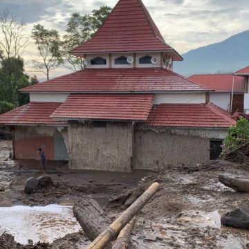 BANJIR Korban Banjir dan Longsor Sumbar Tembus 244 Jiwa, BNPB Catat 90 Orang Masih Hilang