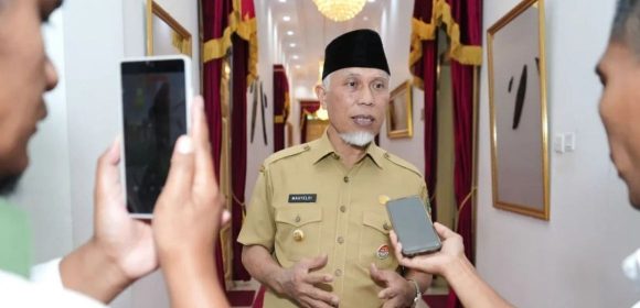 WEBSITE (73) Solidaritas Nasional Menguat, Mahyeldi Tegaskan Sumatera Barat Tidak Sendiri Hadapi Bencana