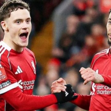 Pesta Gol! Liverpool Singkirkan Barnsley 4-1 Tanpa Ampun