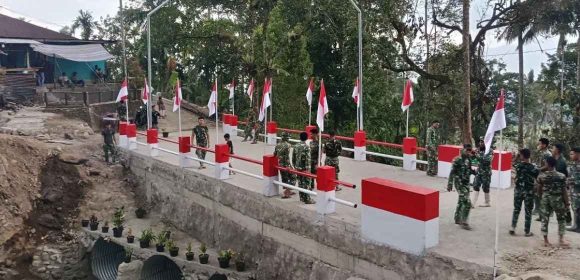 WEBSITE - 2026-01-29T082345.781 Akses Terputus Kini Terhubung, TNI Resmikan Enam Jembatan di Kabupaten Agam