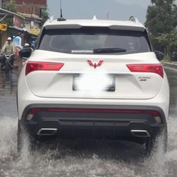 WEBSITE (85) Penting Fokus Dalam Berkendara Guna Hindari Aquaplaning