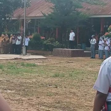 Wamendikdasmen RI Tinjau Pembelajaran Hari Pertama Pascabencana Di SMA N 12 Padang