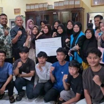 PLN Hadir Untuk Anak Penerus Bangsa, Salurkan Beasiswa Pendidikan Bagi Korban Terdampak Bencana Di Palembayan