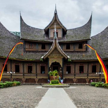 Wisata Edukatif Jadi Tren 2026, Istano Basa Pagaruyung Jadi Primadona Baru Sumatera Barat