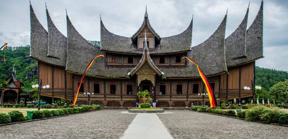 PAGAR - FIX Wisata Edukatif Jadi Tren 2026, Istano Basa Pagaruyung Jadi Primadona Baru Sumatera Barat