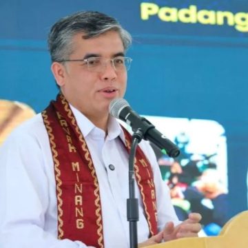 Sumbar Bangkit! Kemnaker Salurkan Rp30,3 Miliar untuk Pulihkan Ekonomi Warga Pascabencana