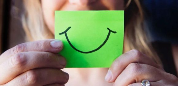 Ingin Hidup Lebih Tenang? Simak Tips Bahagia dari Sudut Pandang Psikolog