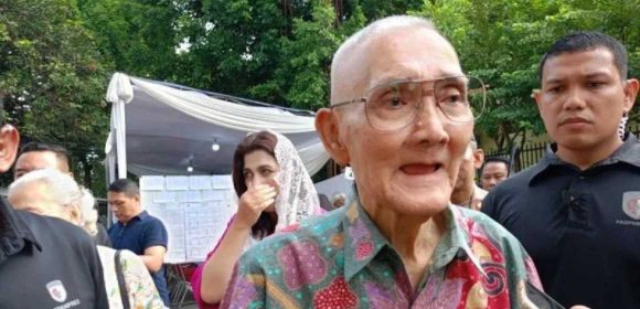 WEBSITE - 2026-03-02T105903.497 Indonesia Berduka: Wakil Presiden Ke-6 RI Try Sutrisno Tutup Usia di RSPAD