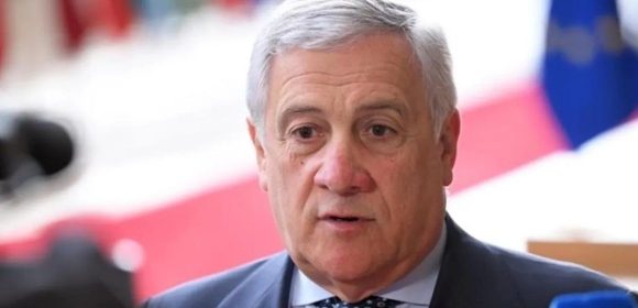 Italia Tegaskan Akan Mempertahankan Sanksi Terhadap Minyak Rusia