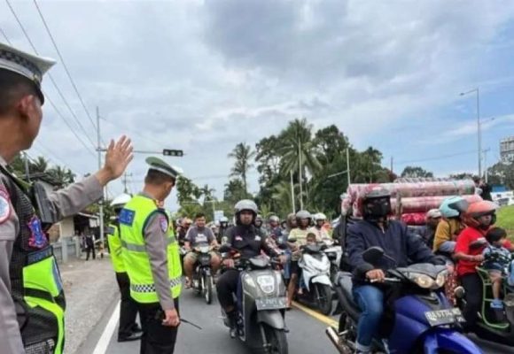 WEBSITE - 2026-03-20T082822.616 Sumbar Mulai Terapkan One Way Untuk Antisipasi Macet Saat Lebaran