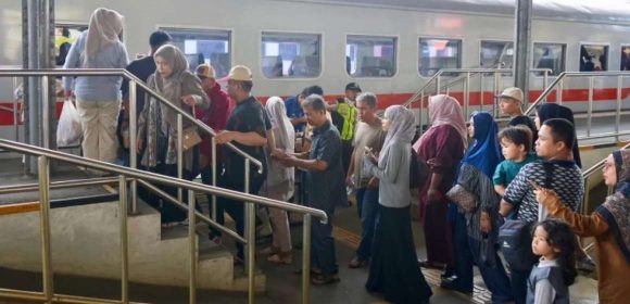 WEBSITE - 2026-03-24T083329.856 Divre II Sumbar Perkirakan Puncak Penjualan Tiket KA Angkutan Lebaran Terjadi 24 Maret 2026