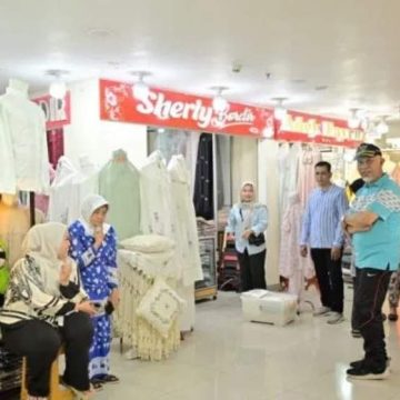 Gubernur Mahyeldi Dorong Pedagang UMKM ‘Go Digital’ untuk Perluas Pasar