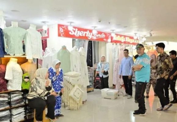 Gubernur Mahyeldi Dorong Pedagang UMKM ‘Go Digital’ untuk Perluas Pasar