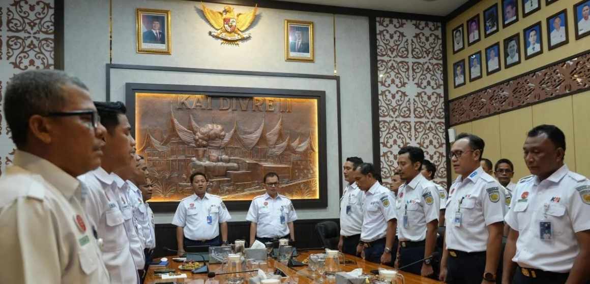 WEBSITE - 2026-03-31T084100.887 KAI Divre II Sumbar Catat Zero Accident, Posko Lebaran 2026 Berakhir Gemilang