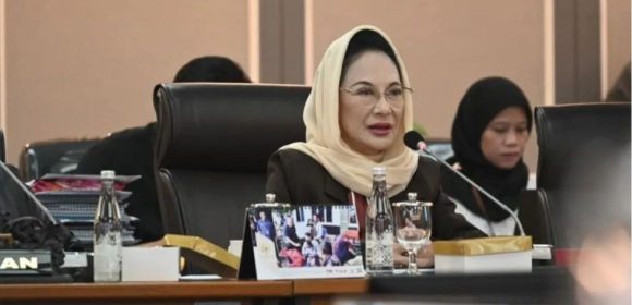 WEBSITE - 2026-04-10T104925.829 Komisi XIII Dorong Evaluasi Menyeluruh Layanan SDUWHV Imigrasi