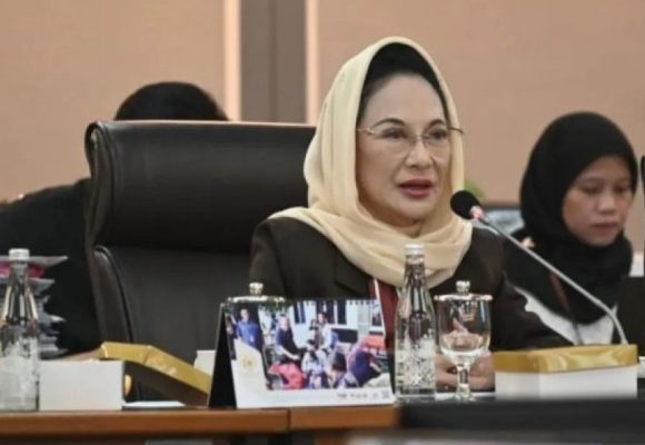 WEBSITE - 2026-04-10T104925.829 Komisi XIII Dorong Evaluasi Menyeluruh Layanan SDUWHV Imigrasi