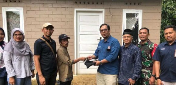 WEBSITE - 2026-04-17T104121.483 Aksi Sosial di Koto Lua, PT Semen Padang Bantu Bangun Rumah Warga