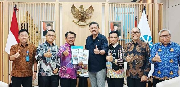 WEBSITE - 2026-04-17T105002.785 Bupati JKA Sukses Gaet Dukungan Pusat 2 Tahun untuk UMKM