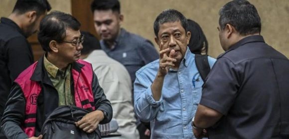 WEBSITE - 2026-04-23T095917.148 Eks Dirut Pertamina Patra Niaga Hadapi Sidang Tuntutan Korupsi Minyak