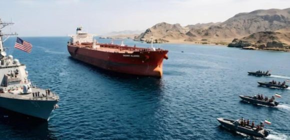 WEBSITE - 2026-04-23T103947.152 Iran Sita Dua Kapal di Selat Hormuz, Harga Minyak Meroket