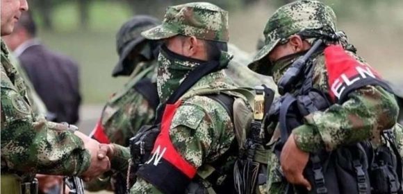 20 orang tewas dalam serangan bom hantam bus pedesaan di Kolombia