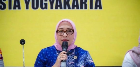 WEBSITE - 2026-04-30T091506.313 Menteri Arifah Minta Maaf Pernyataan Kurang Tepat Pemindahan Gerbong