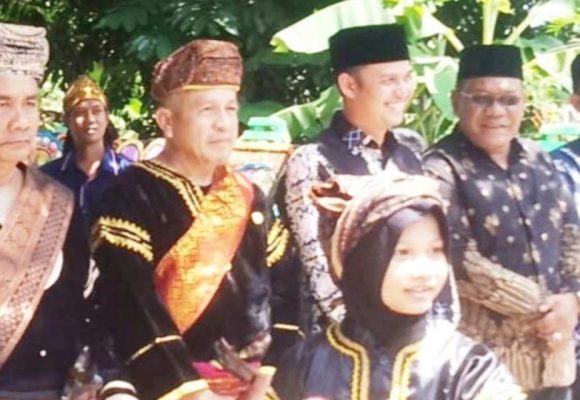 Andi Yusman Sandang Gala Datuak Koto Nan Gadang Batuah, Wabup Rahmat Hidayat: Wujud Pelestarian Adat Minangkabau